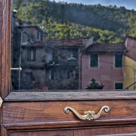 Casa Vacanze Tra I Monti E San Martino Biassa Экстерьер фото