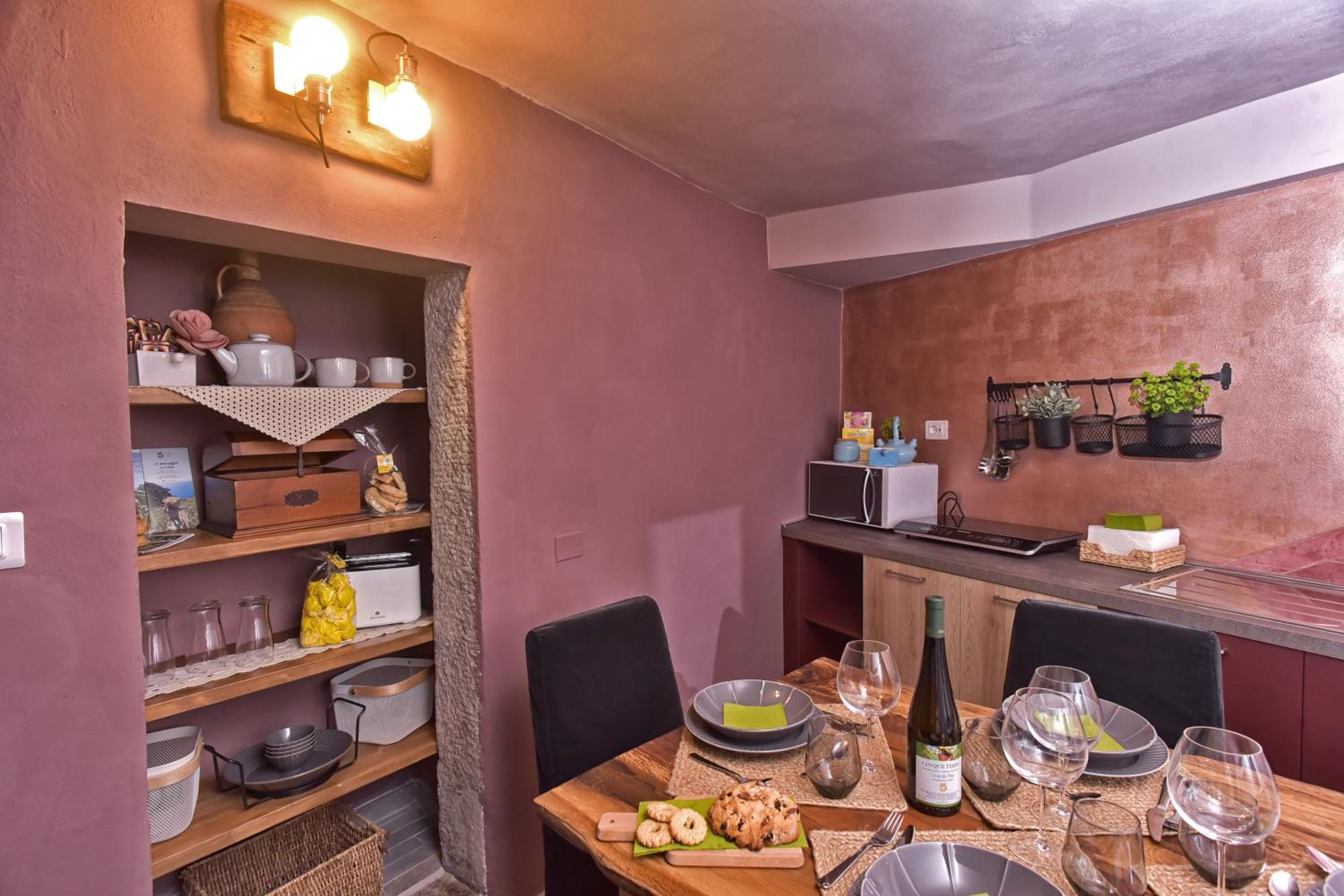 Casa Vacanze Tra I Monti E San Martino Biassa Экстерьер фото