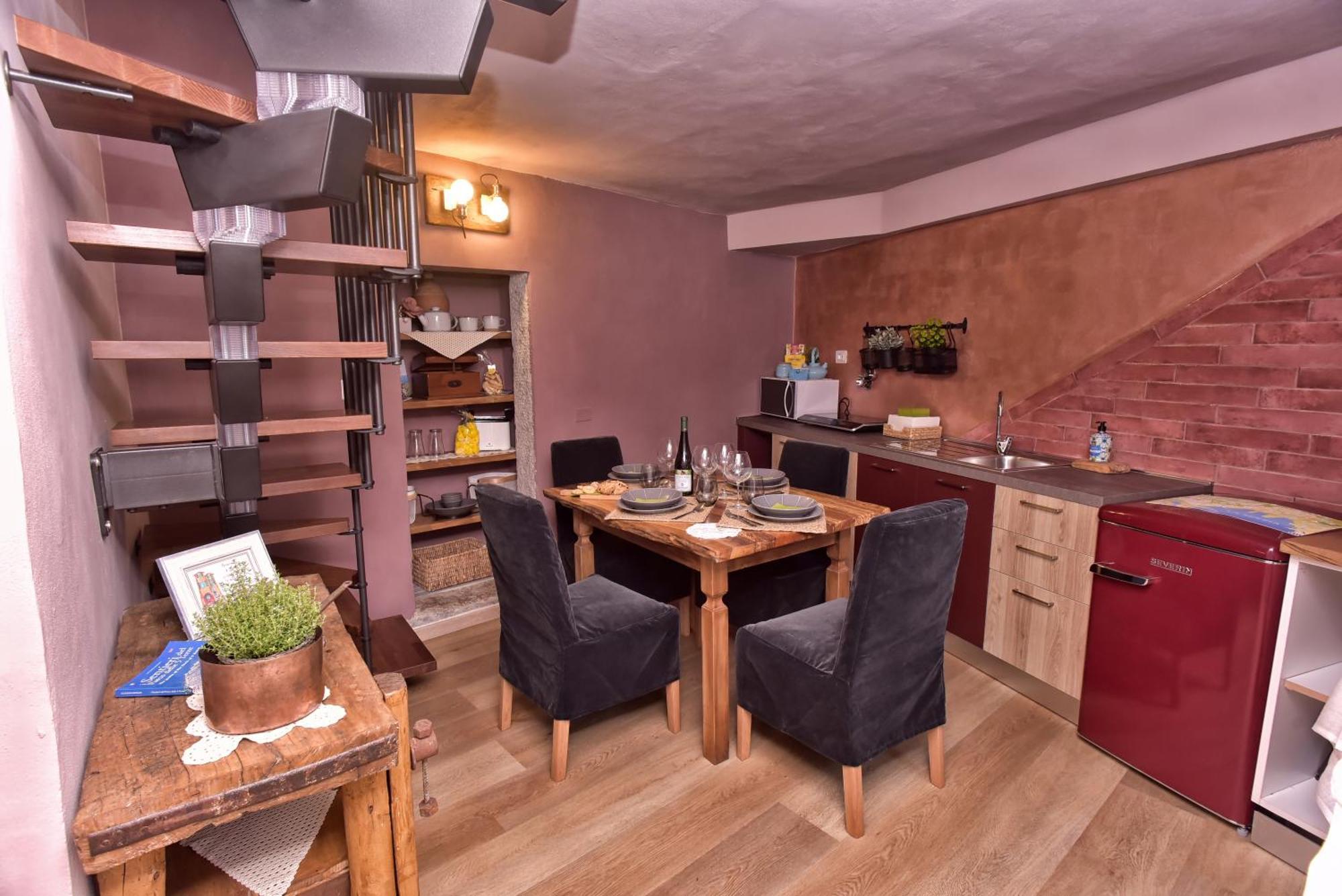 Casa Vacanze Tra I Monti E San Martino Biassa Экстерьер фото