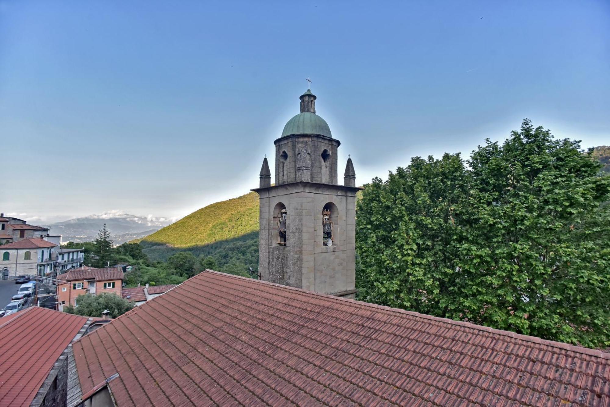 Casa Vacanze Tra I Monti E San Martino Biassa Экстерьер фото